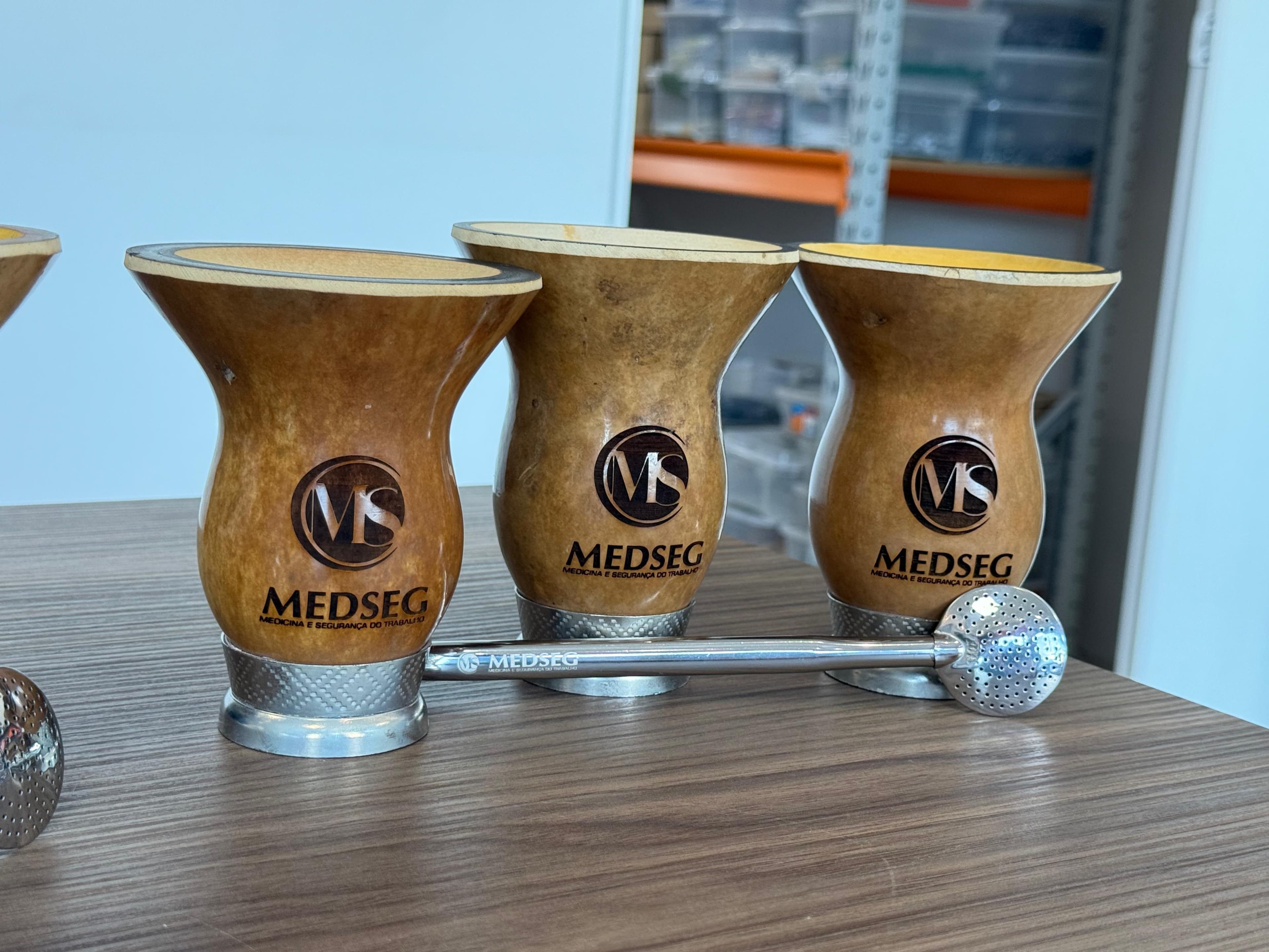 Cuia de porongo personalizada a laser
